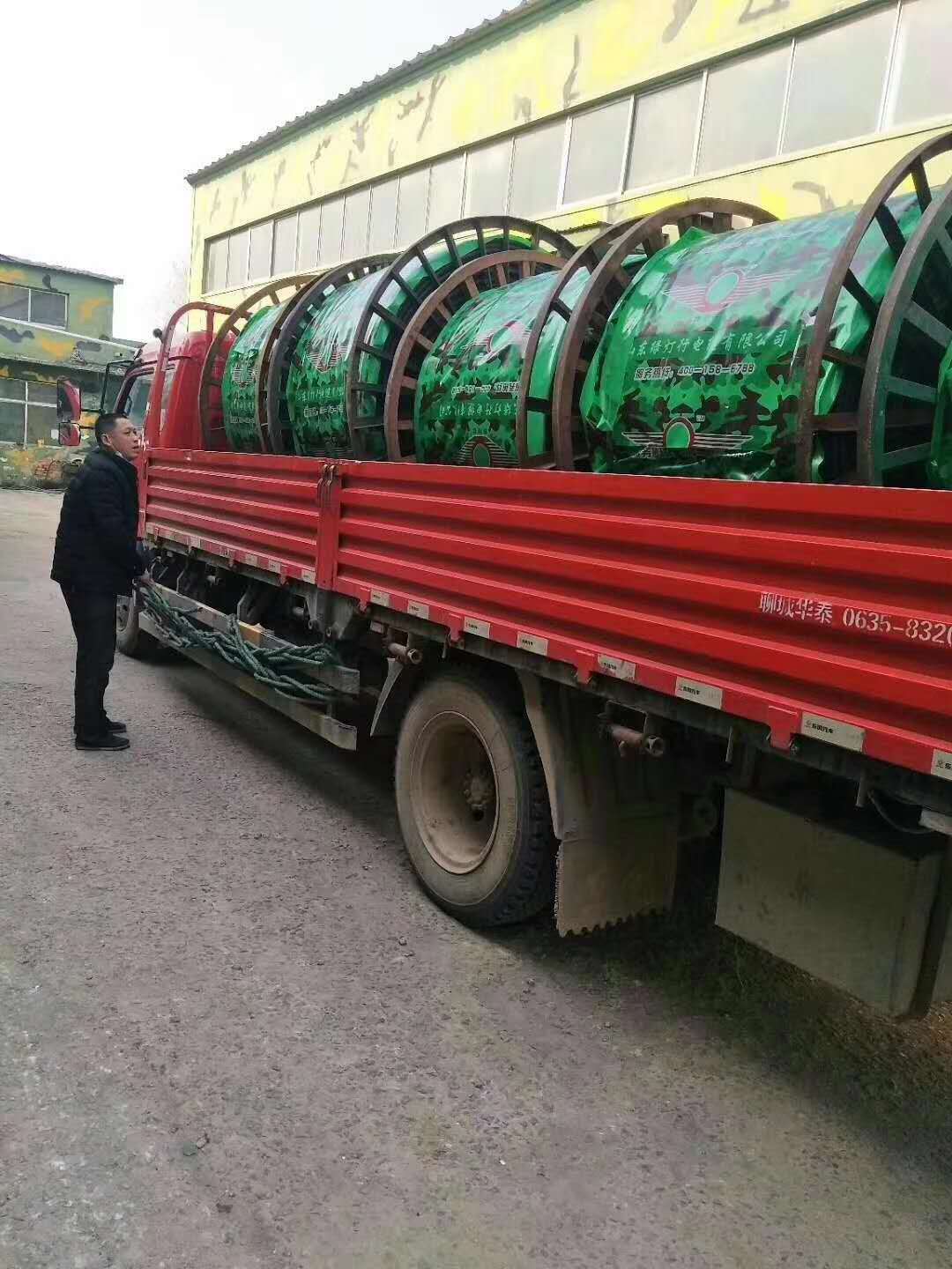1595586333786818